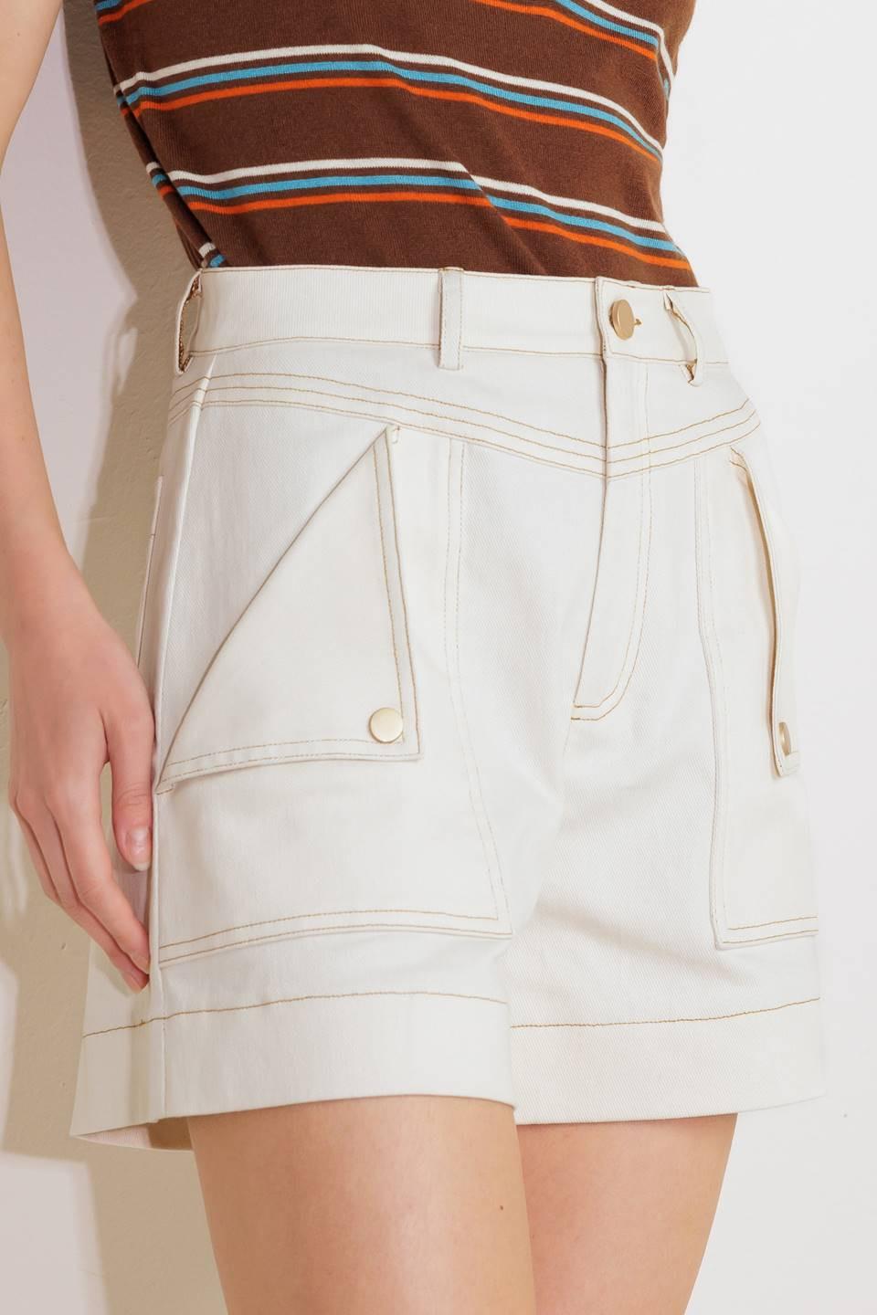 PANTALÓN CORTO TEJIDO COLOR CREMA SIMPLY MINE