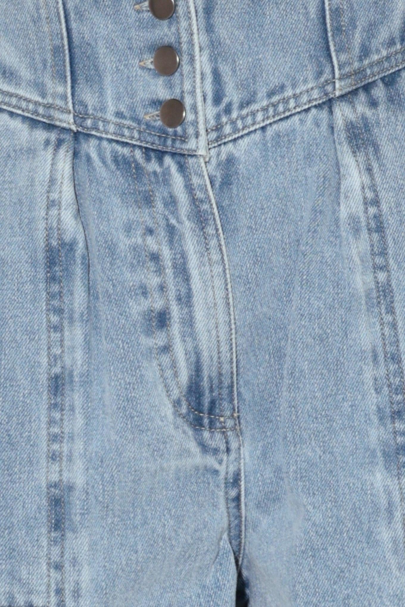 SUNLIT DENIM MOMENT SHORTS