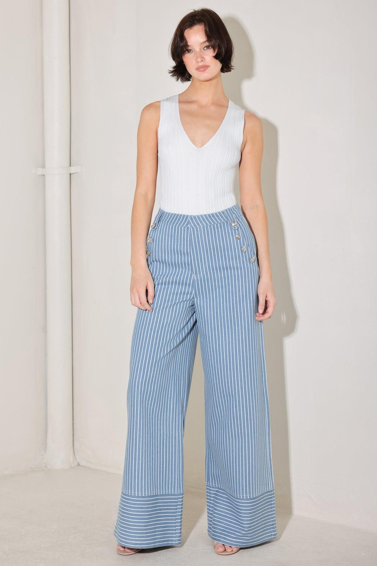 PANTALONES DE VESTIR CON RAYAS DIPLOMÁTICAS