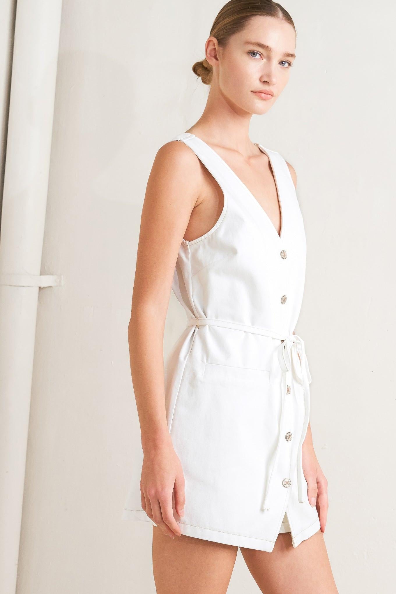 EFFORTLESS ATTRACTION WOVEN ROMPER