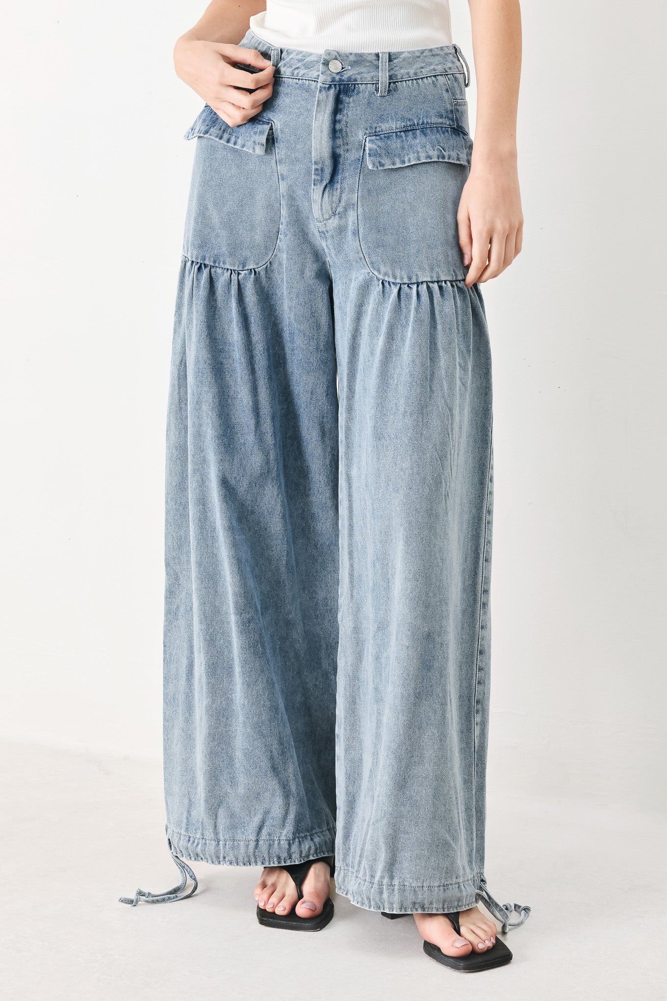 EASY EDGE DENIM PANTS