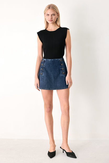 RUN THE CITY DENIM SKORT