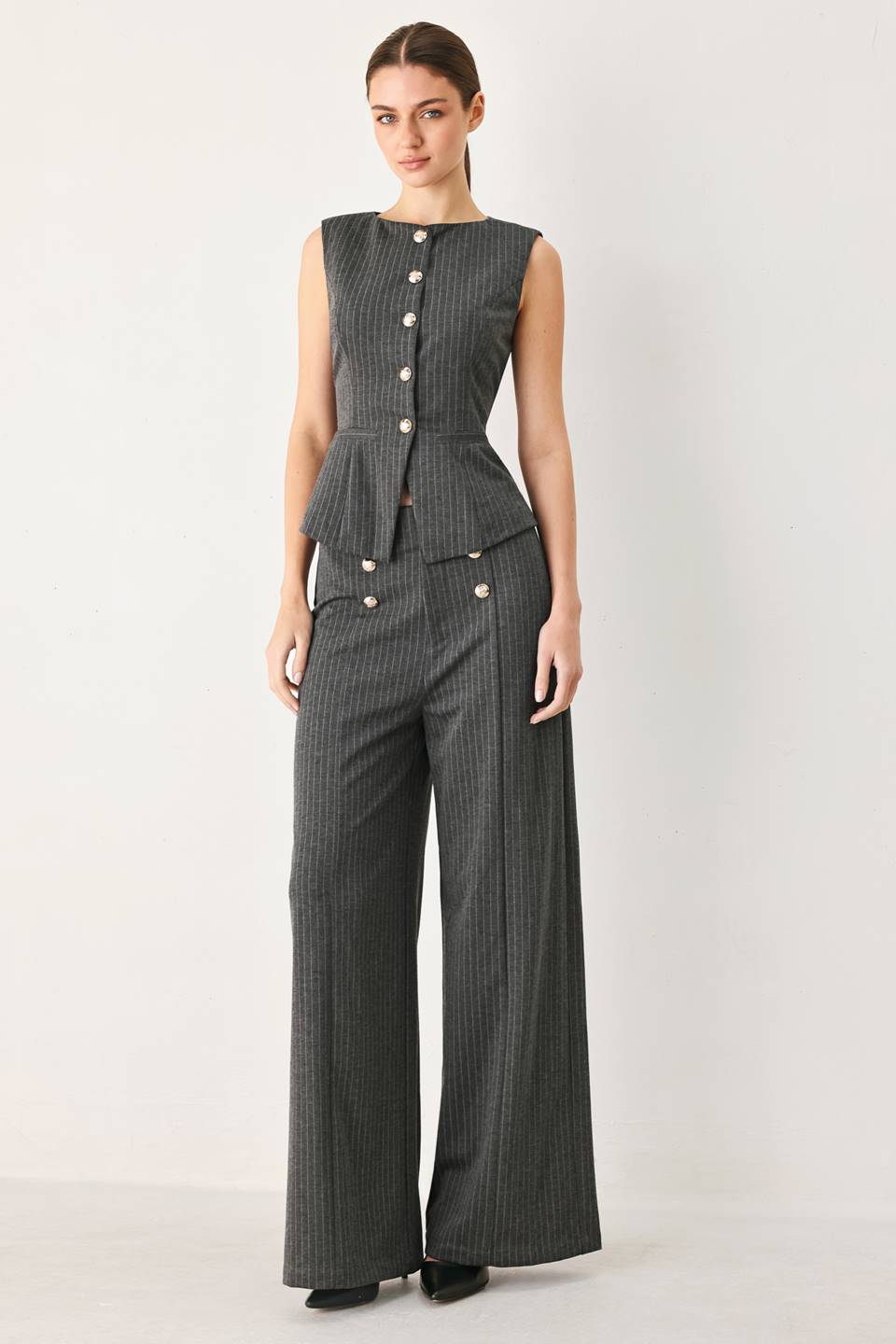 PANTALONES MODERNOS DE TEJIDO A RAYAS