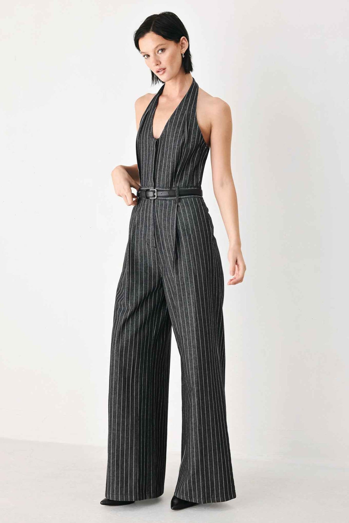 EXECUTIVE NOIR FLOW WOVEN JUMPSUIT