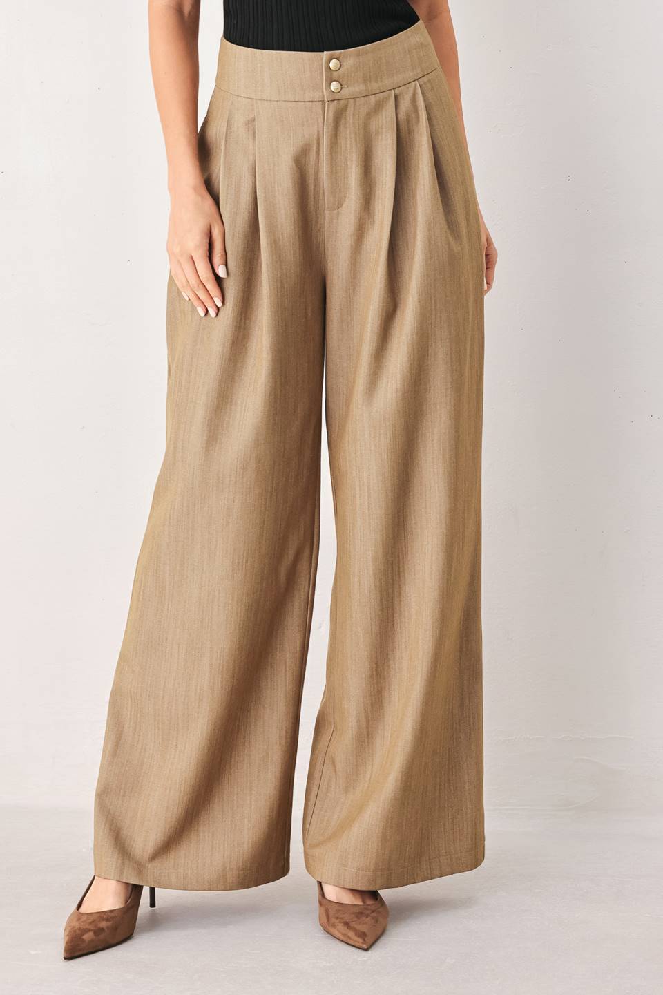 PANTALÓN TEJIDO RELAJADO LAVADO A LA PIEDRA