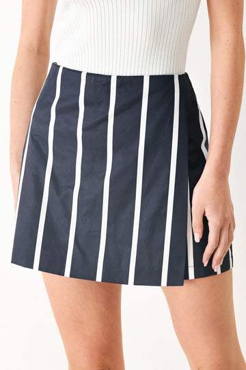 NAVY/WHITE
