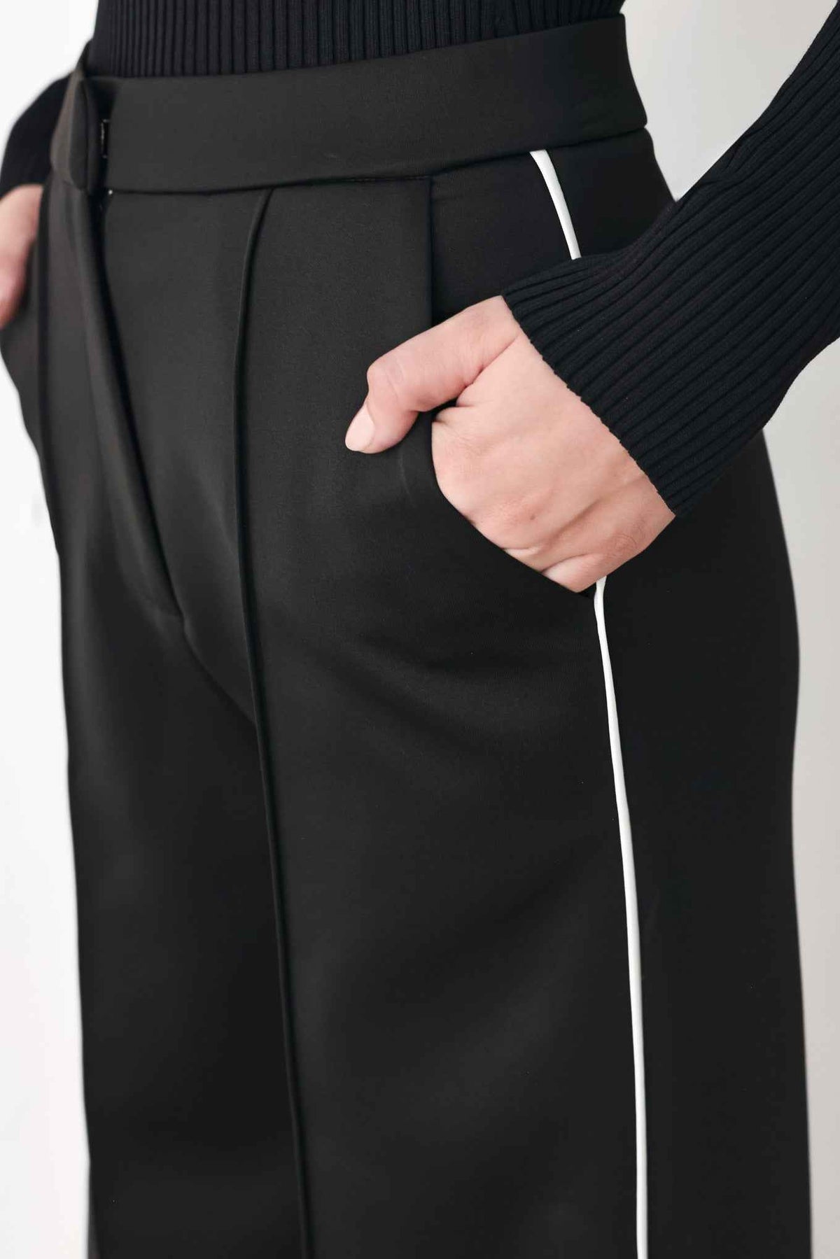 CHOCOLATE CITY STRETCH WOVEN PANTS