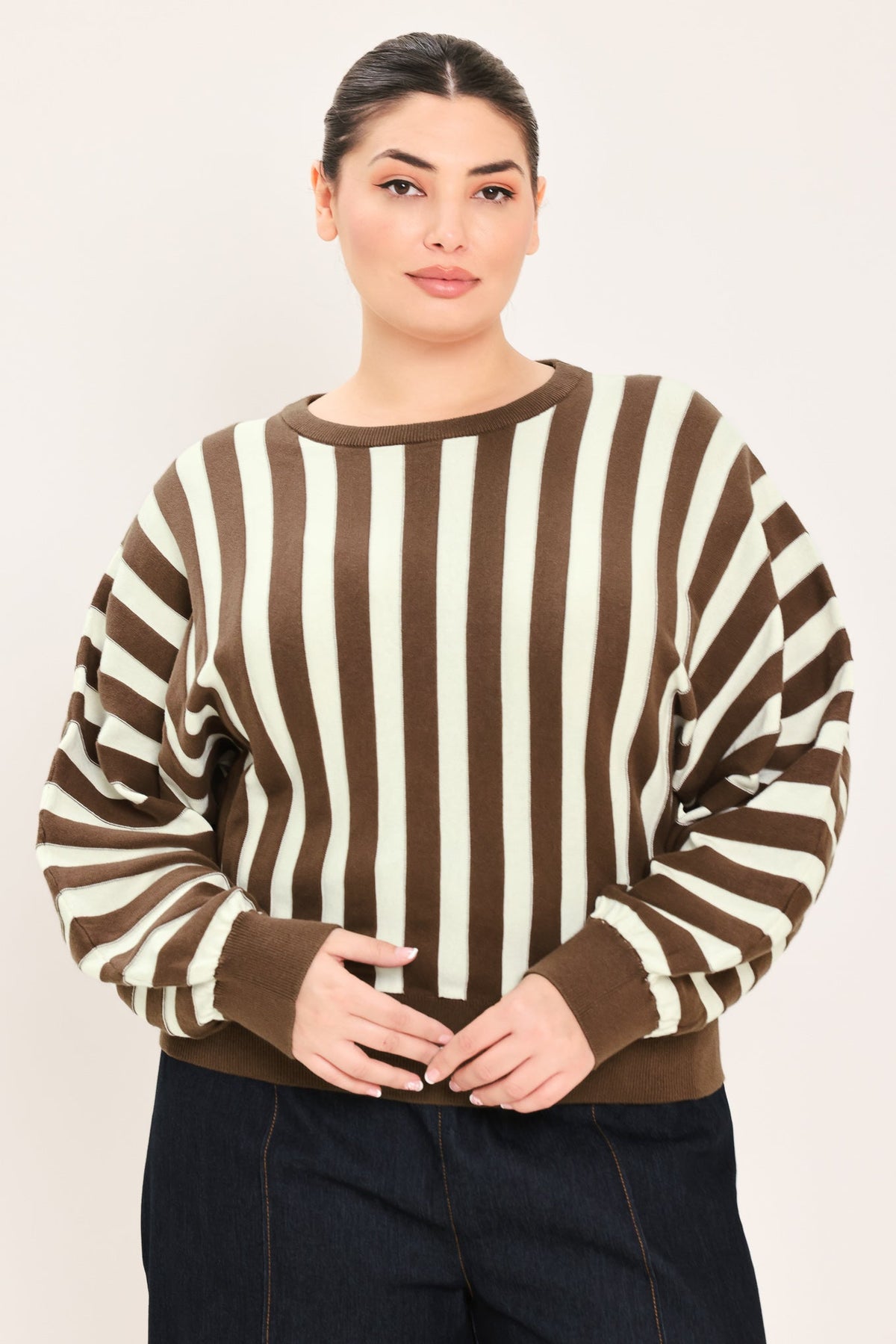 TOP DE PUNTO A RAYAS VERTICALES COLOR CAPPUCCINO