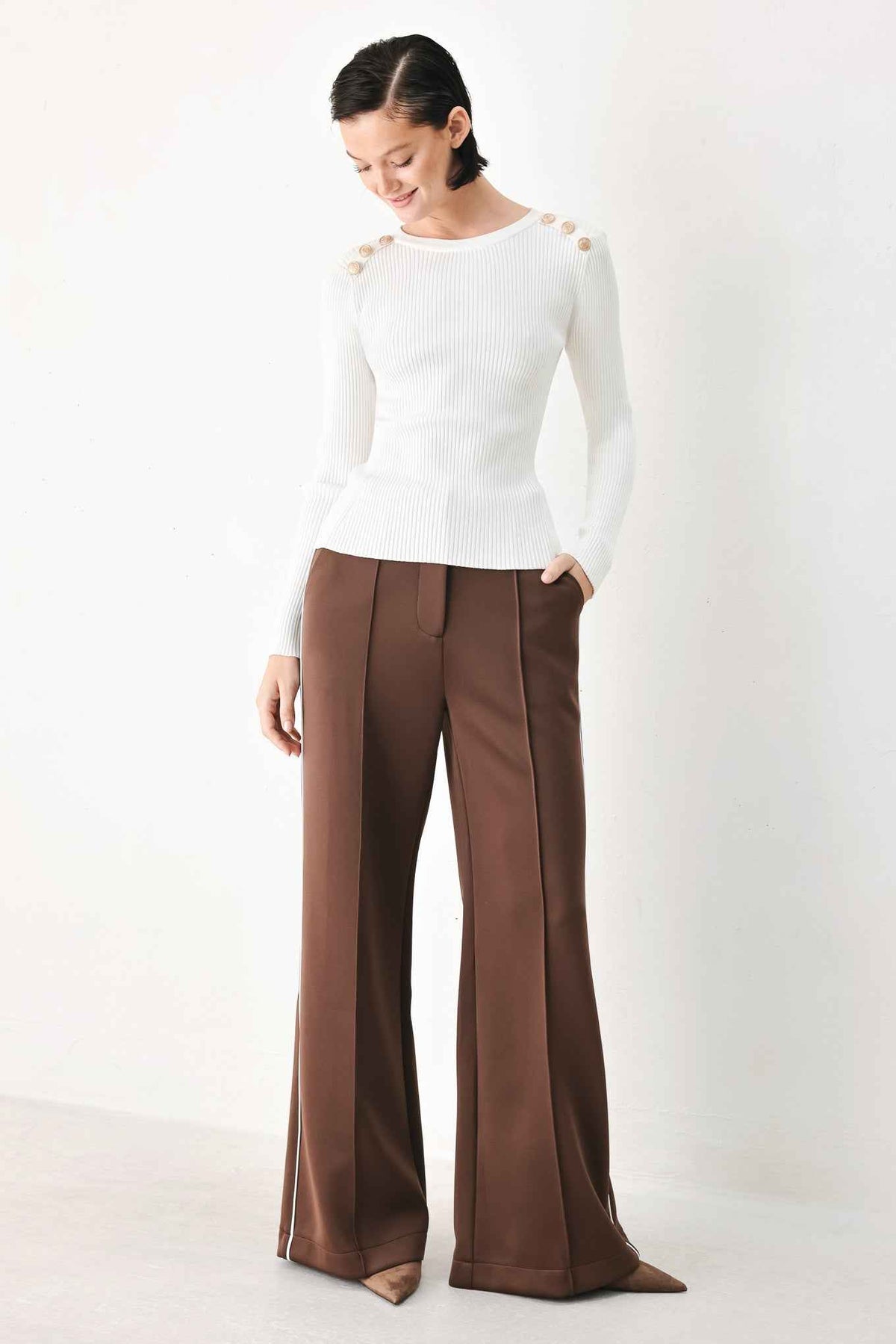 SOFT CREAM CLASSIC RIB SWEATER TOP