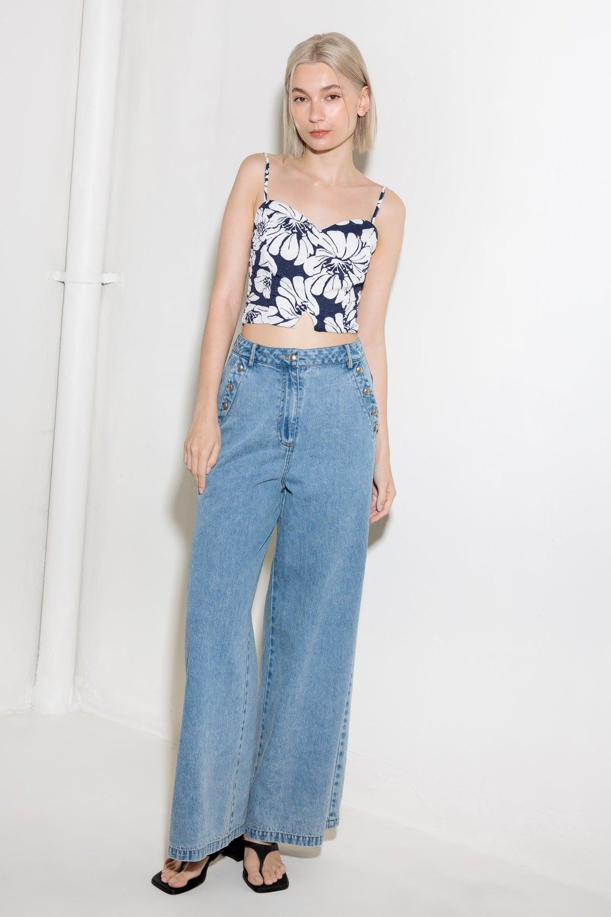 PLAIN OPTIMISM NAVY WOVEN CROP TOP