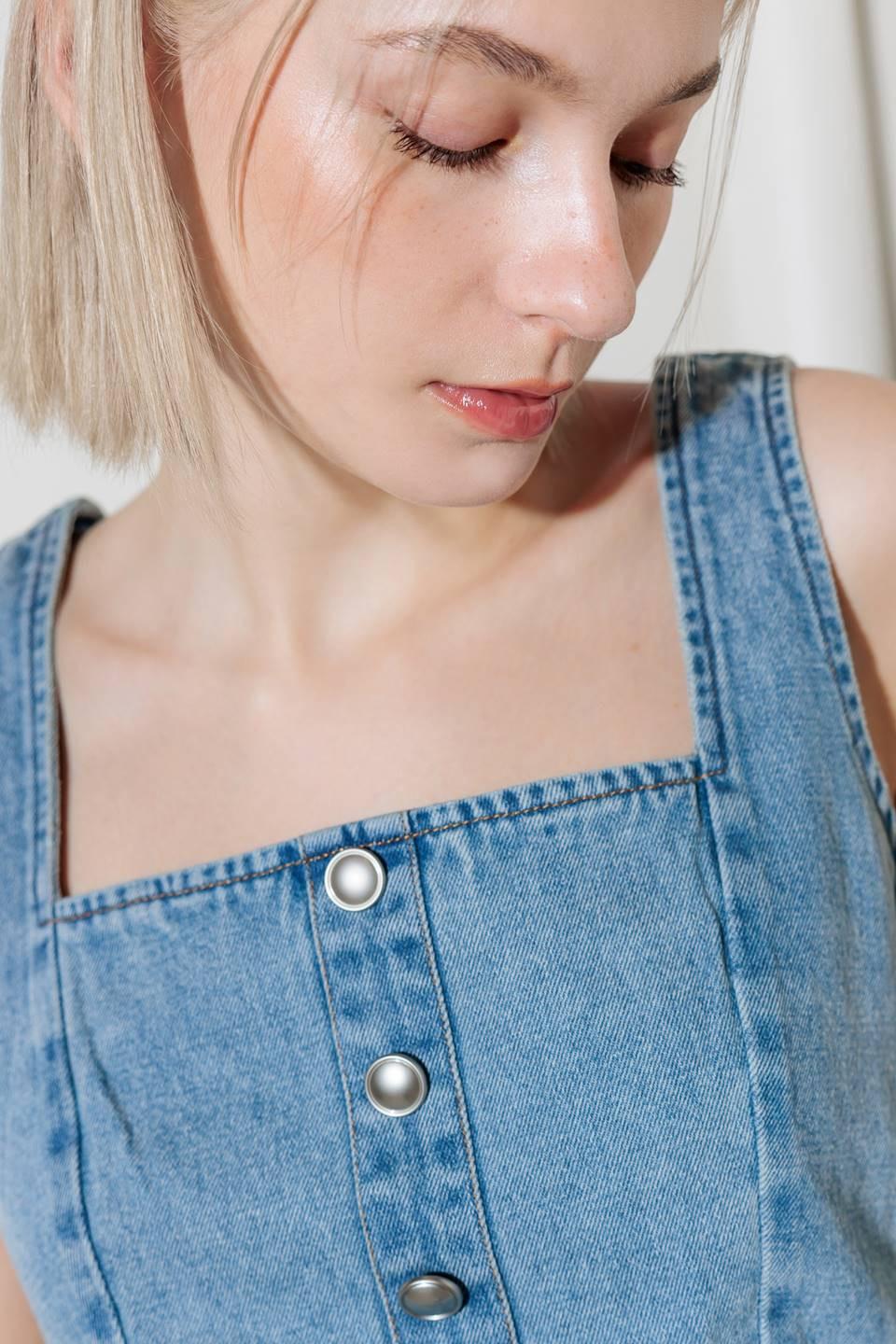 EVER SO SWEET LIGHT INDIGO DENIM TOP