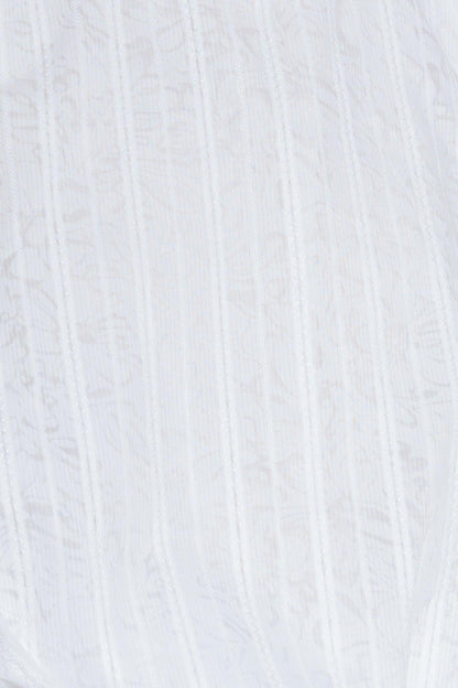 TIMELESS WITH EDGE WOVEN LACE TOP