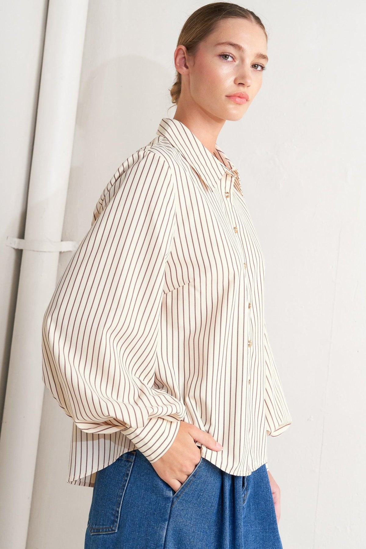 PINSTRIPE CHIC WOVEN TOP
