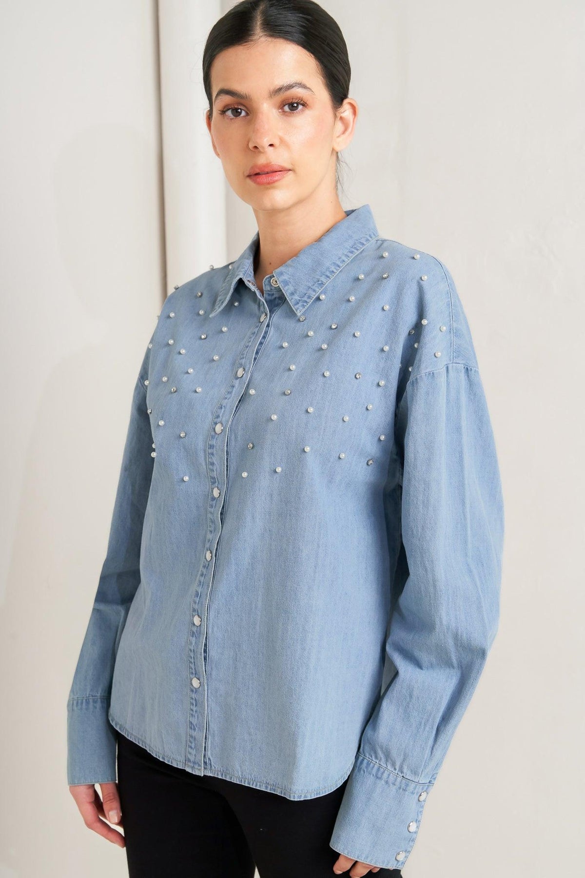 CAMISA LIGERA DE SASTRERÍA DINÁMICA