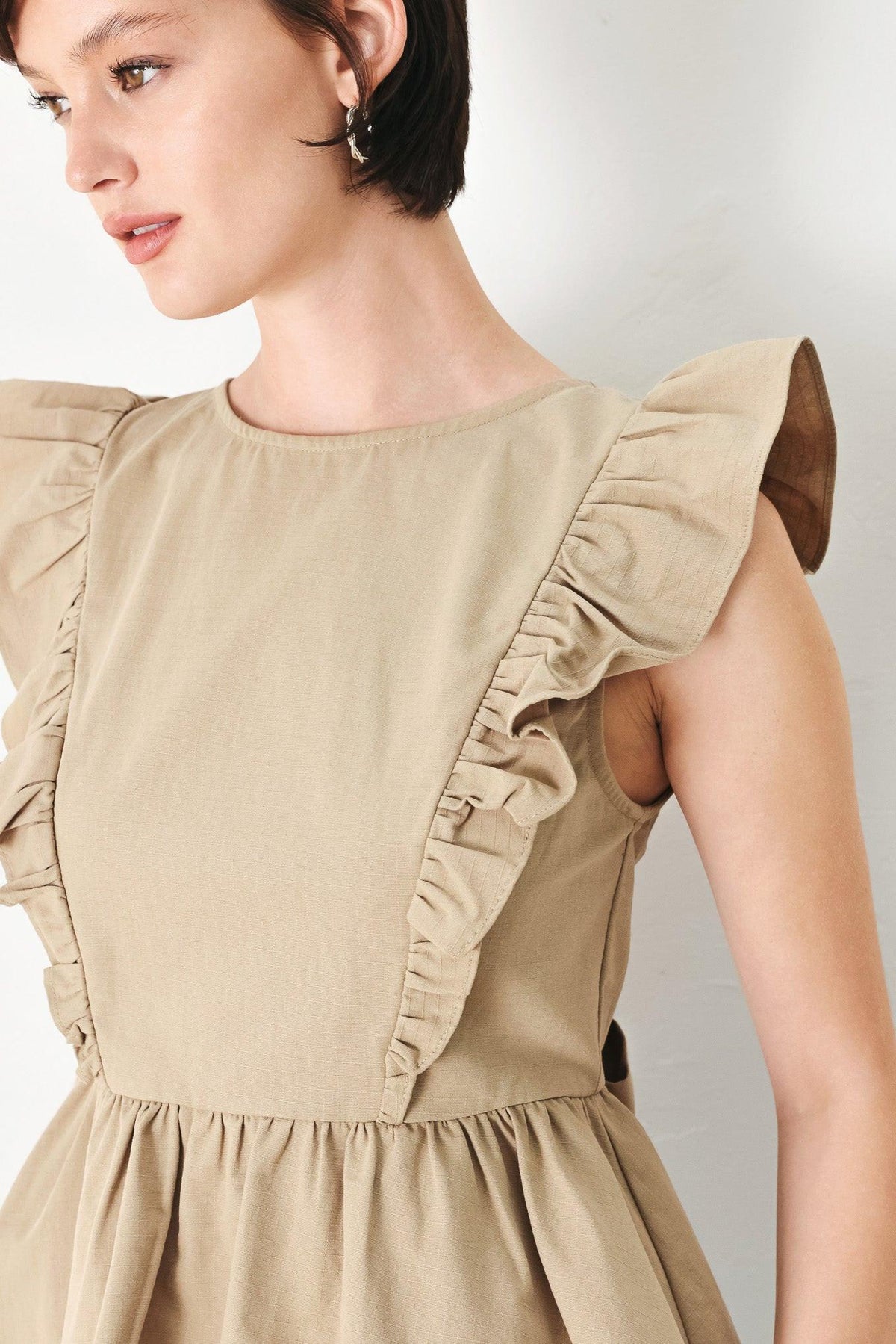 BLUSA TEJIDA DE FLORES BLANCAS