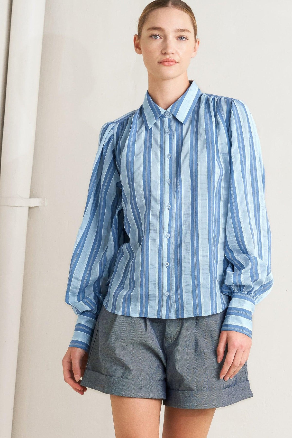 POLISHED DAY WOVEN TOP
