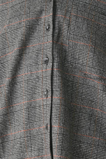OFF THE CLOCK PLAID BUTTON DOWN TOP