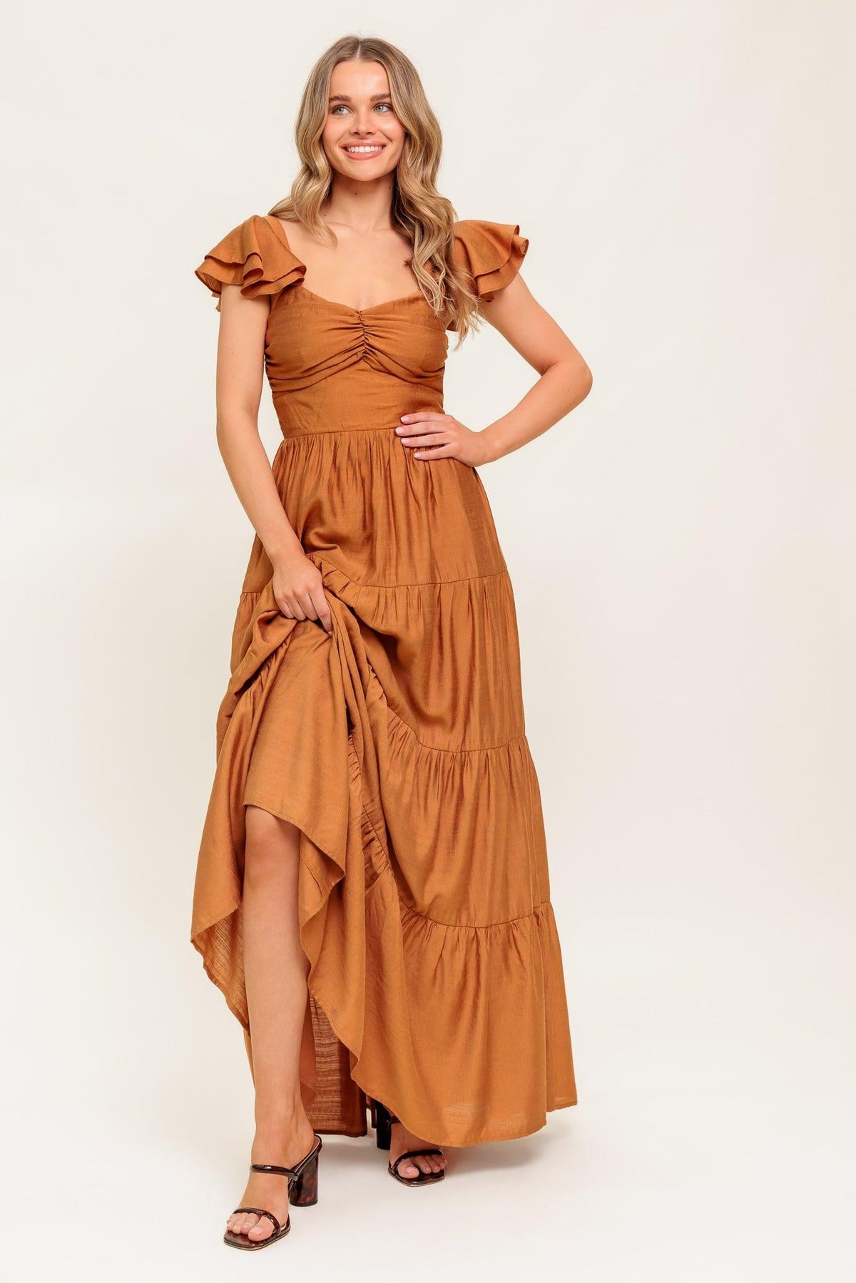 VESTIDO MAXI TEJIDO COLOR ÓXIDO LECHE DE VERANO
