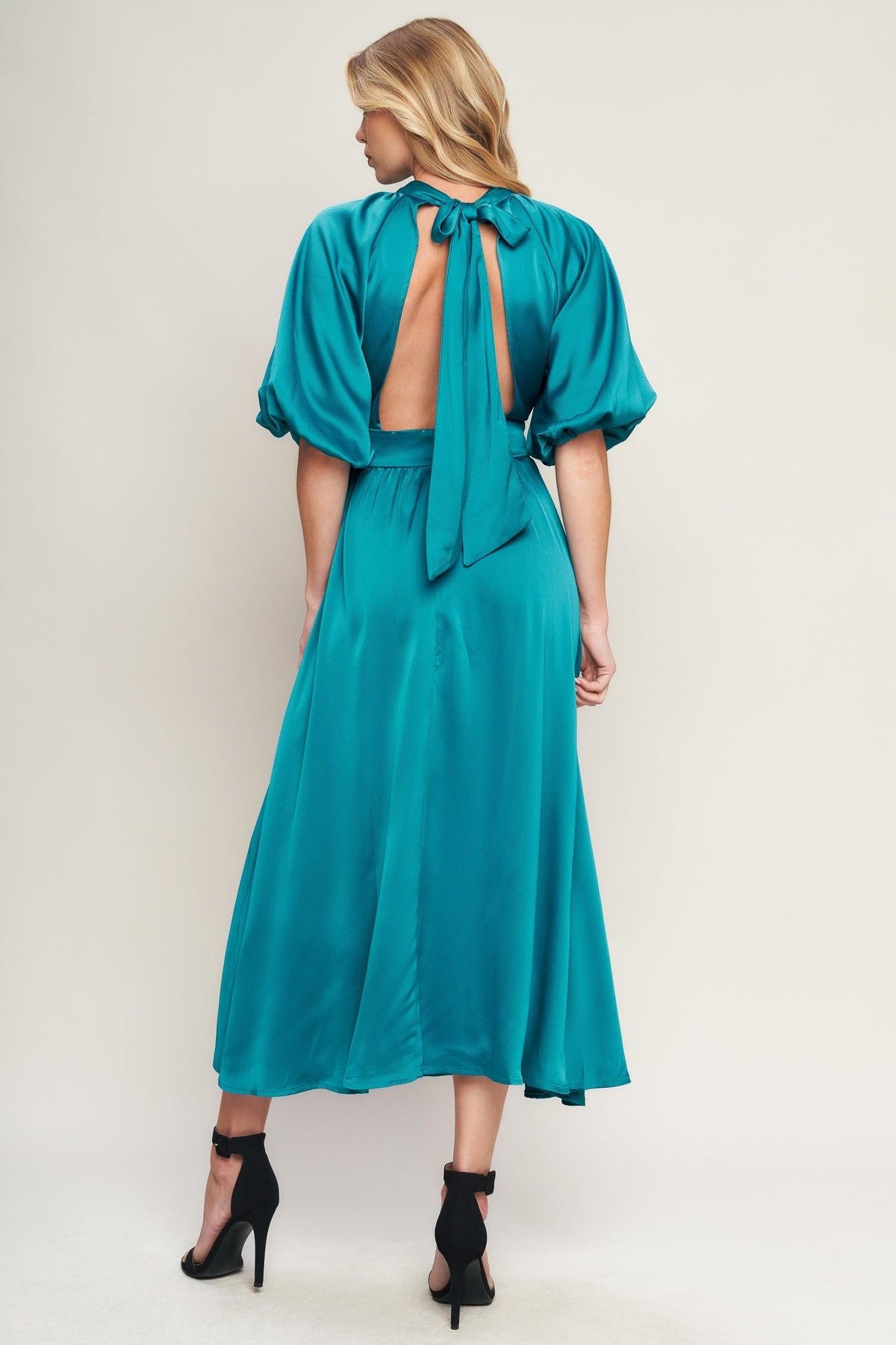 VESTIDO MIDI TEJIDO PETAL PROWESS
