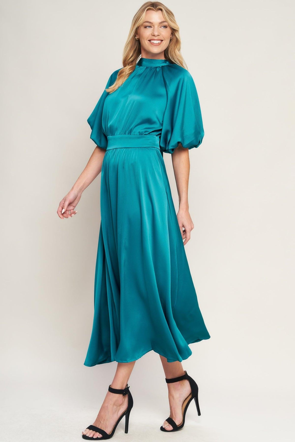 VESTIDO MIDI TEJIDO PETAL PROWESS