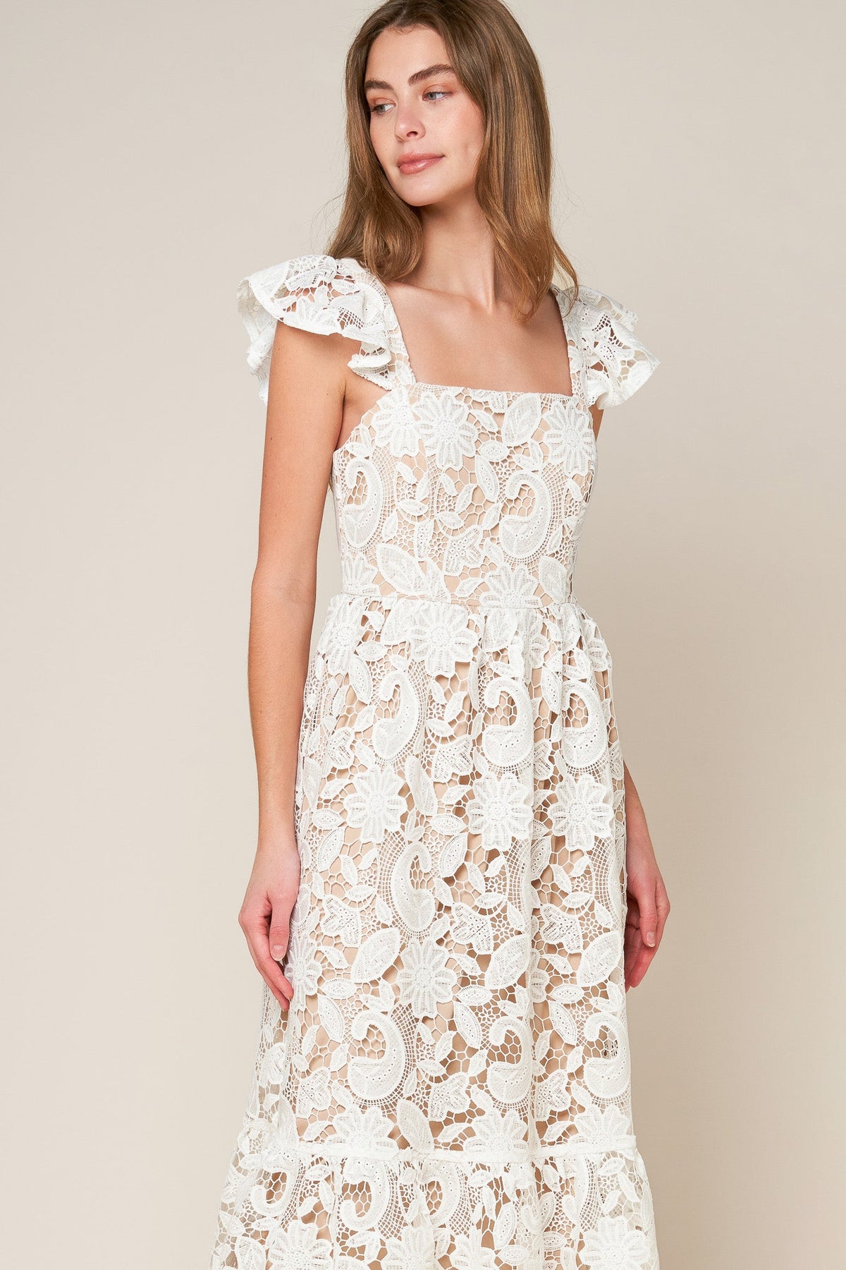 VESTIDO MIDI DE ENCAJE TODAVÍA EN CONSIDERACIÓN