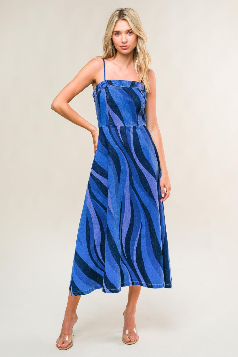 VESTIDO MIDI DE MEZCLILLA PRINCESA PATRIÓTICA