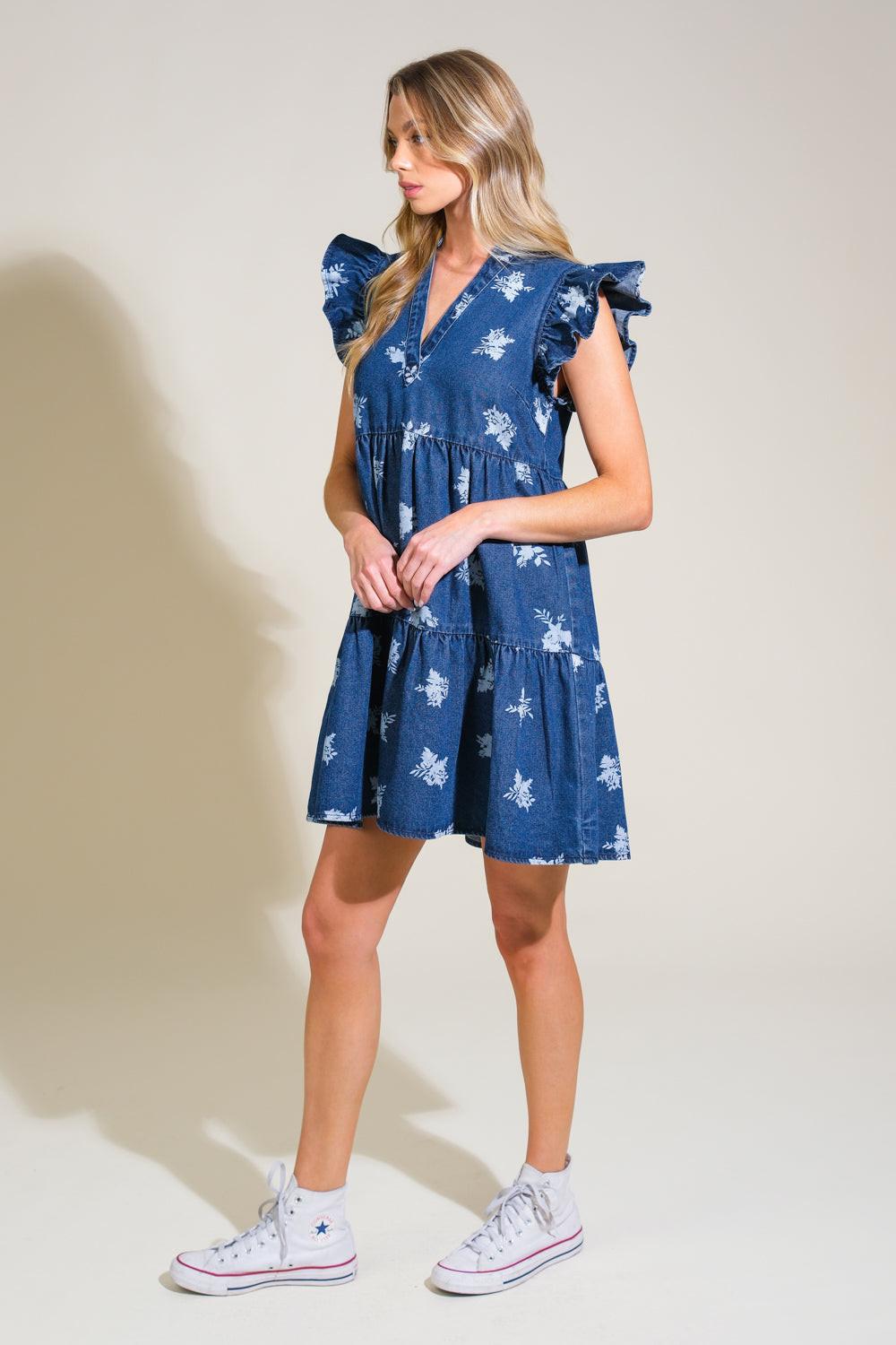 MINIVESTIDO DE MEZCLILLA ROMÁNTICAMENTE ENTRELADO