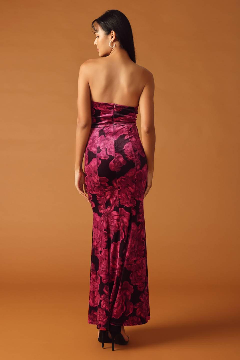 VESTIDO MAXI DE TERCIOPELO "FALLING INTO PLACE"