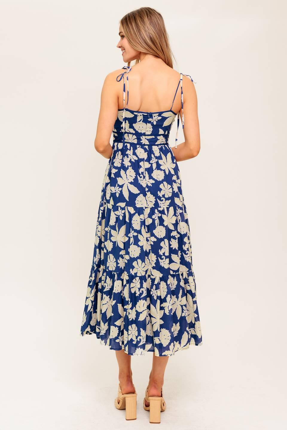 VESTIDO MIDI TEJIDO PETALS IN THE WIND