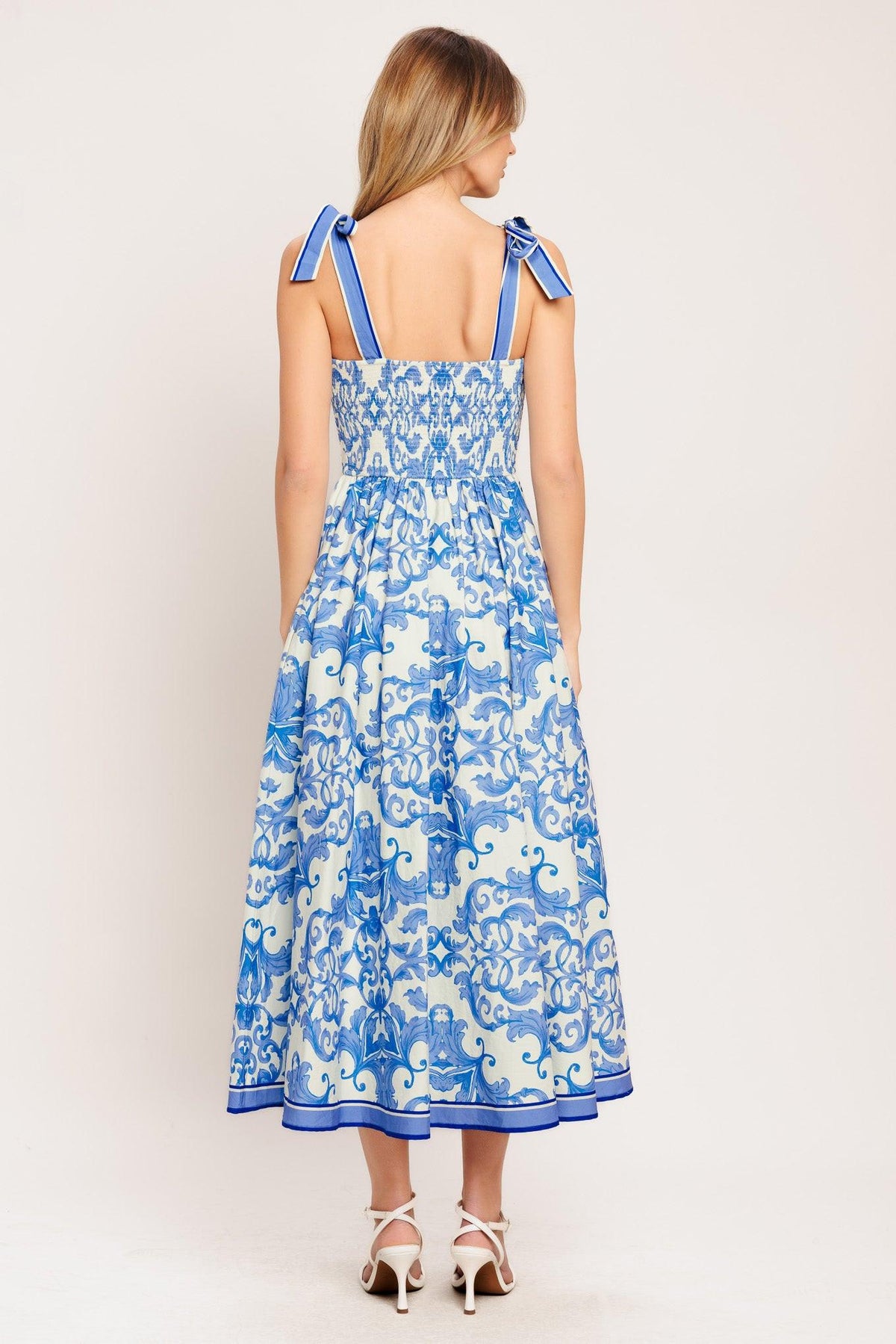 VESTIDO MIDI DE TEJIDO AZUL CELESTE