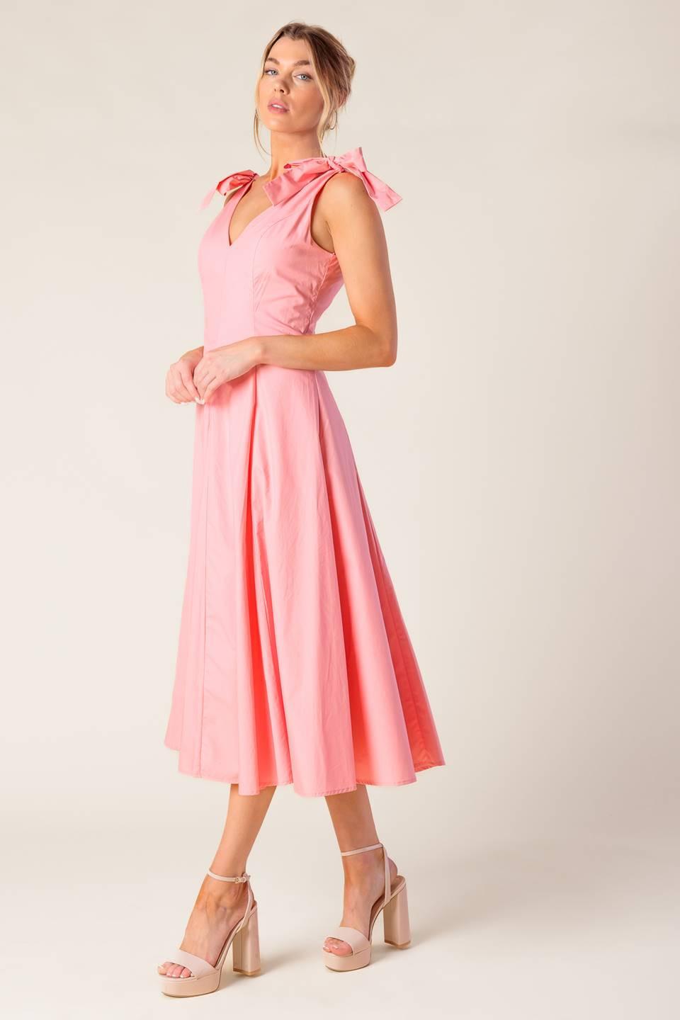 VESTIDO MIDI TEJIDO DE MELOCOTÓN EN EL CAMINO CORRECTO