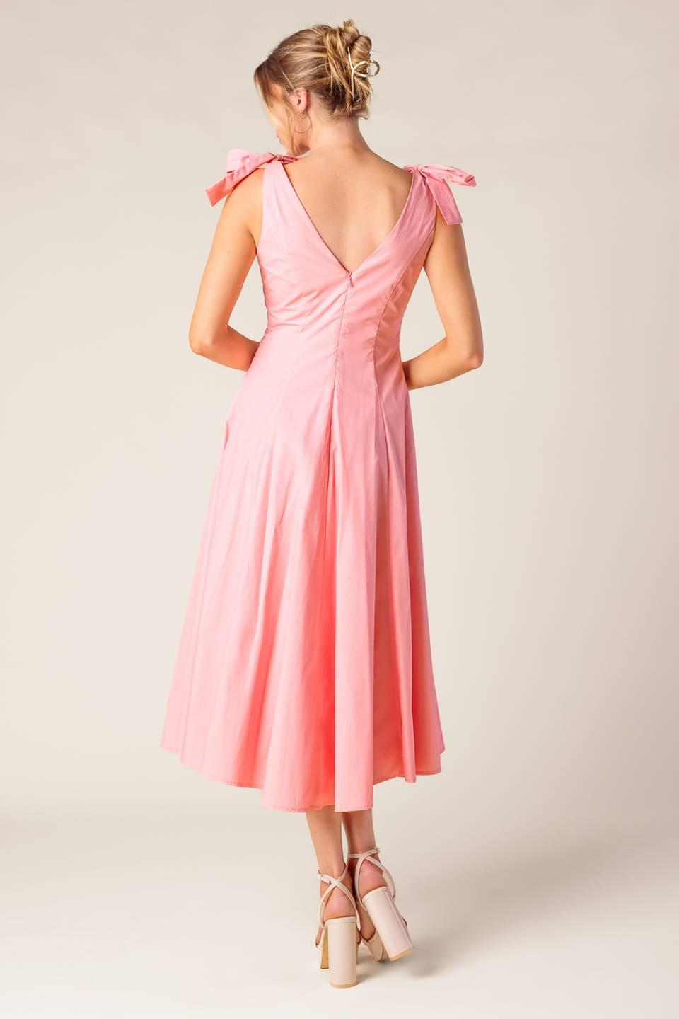 VESTIDO MIDI TEJIDO DE MELOCOTÓN EN EL CAMINO CORRECTO