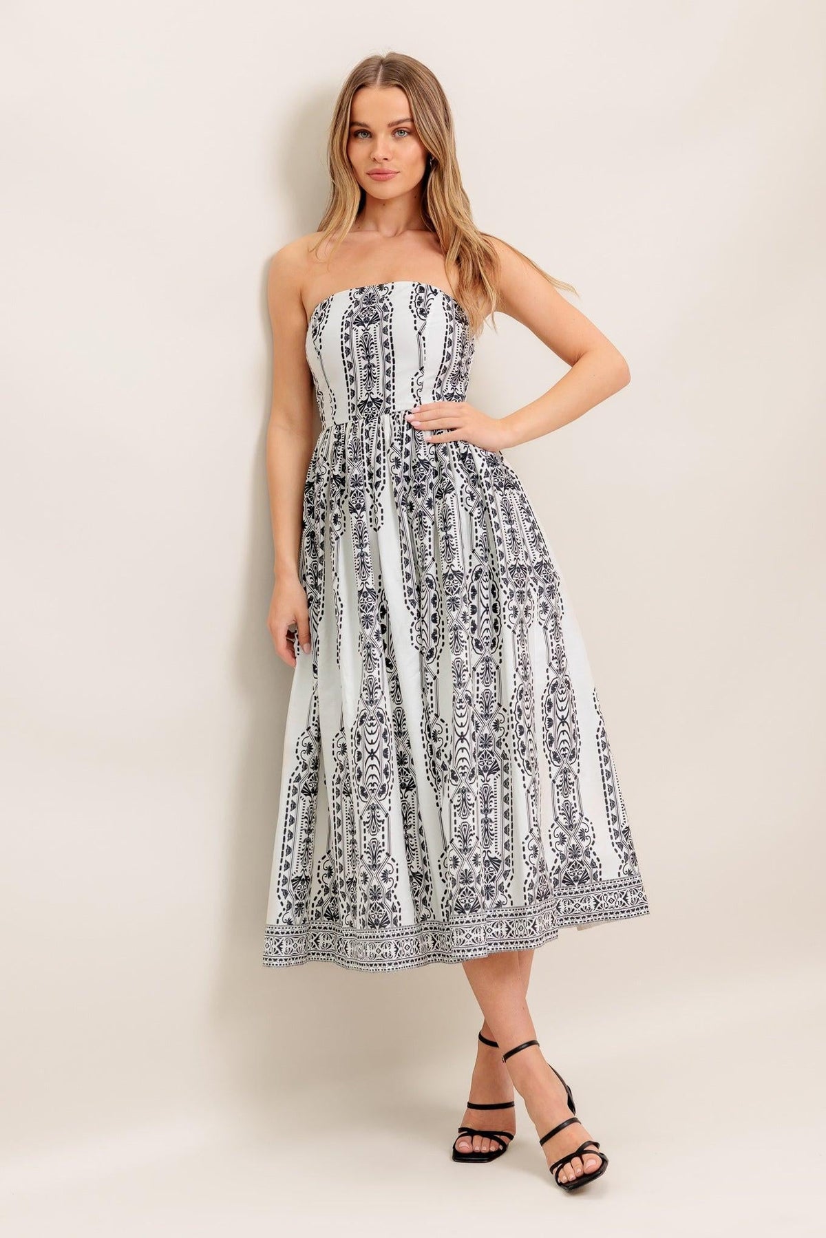 VESTIDO MIDI TEJIDO SILUETA DE VERANO