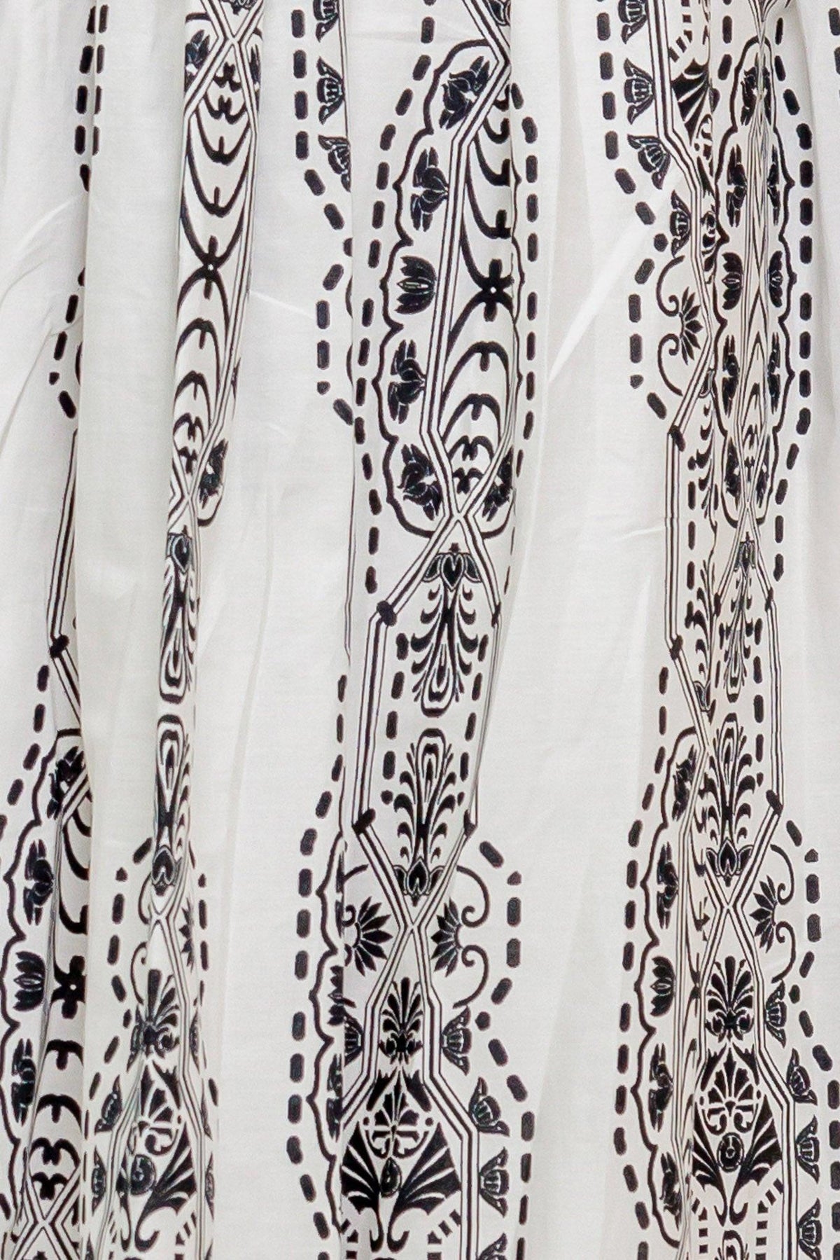 VESTIDO MIDI TEJIDO SILUETA DE VERANO