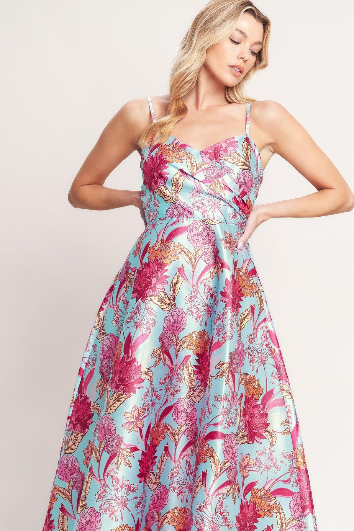 VESTIDO MIDI TEJIDO ELEVATED GARDEN