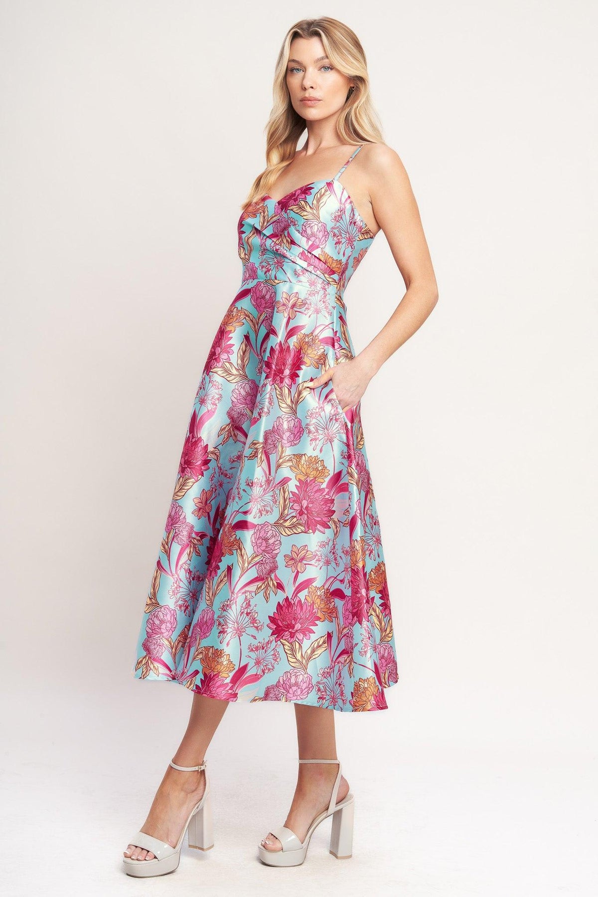 VESTIDO MIDI TEJIDO ELEVATED GARDEN