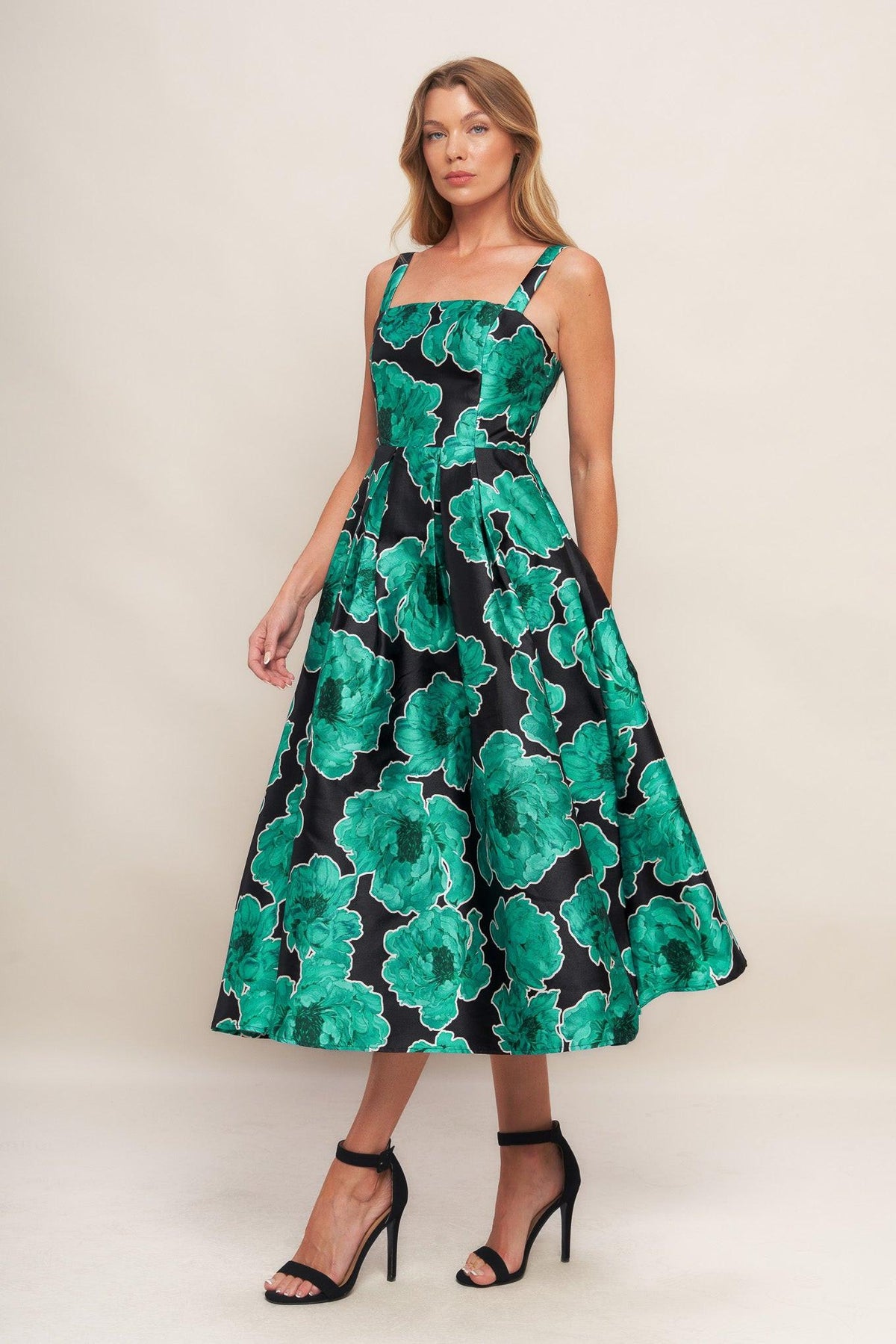 VESTIDO MIDI TEJIDO ESTILO BARROCO REAL