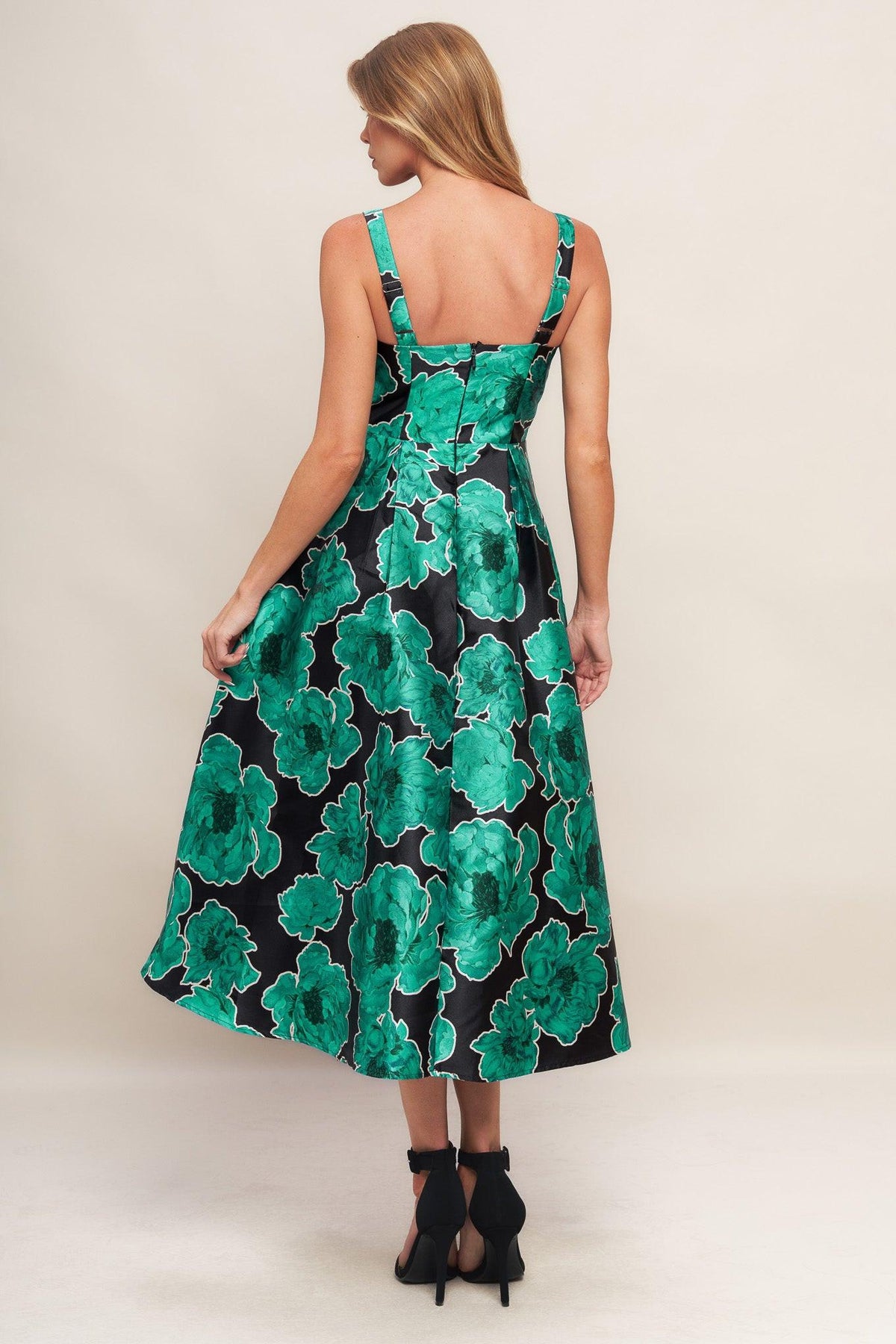 VESTIDO MIDI TEJIDO ESTILO BARROCO REAL