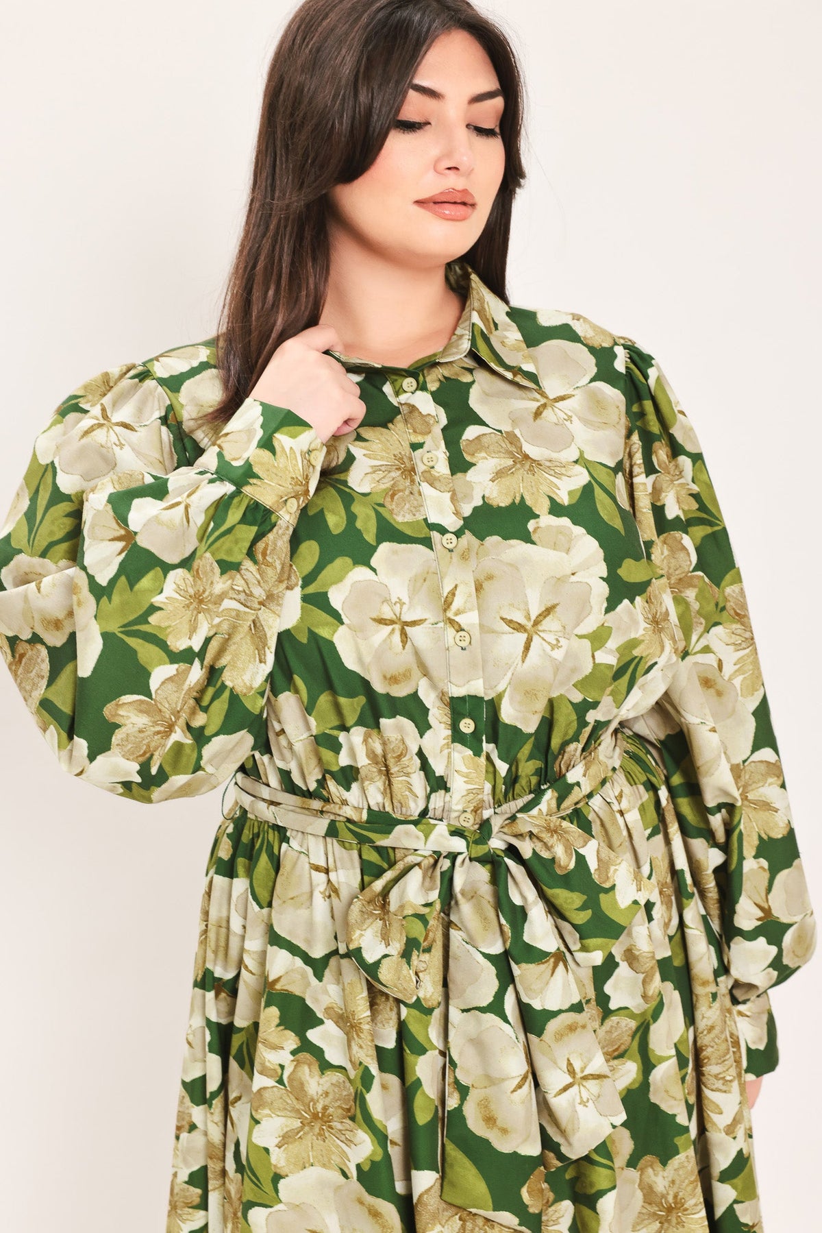 VESTIDO CAMISERO MIDI DE TEJIDO ESTRUCTURADO EVERGREEN CAMELLIA DREAM