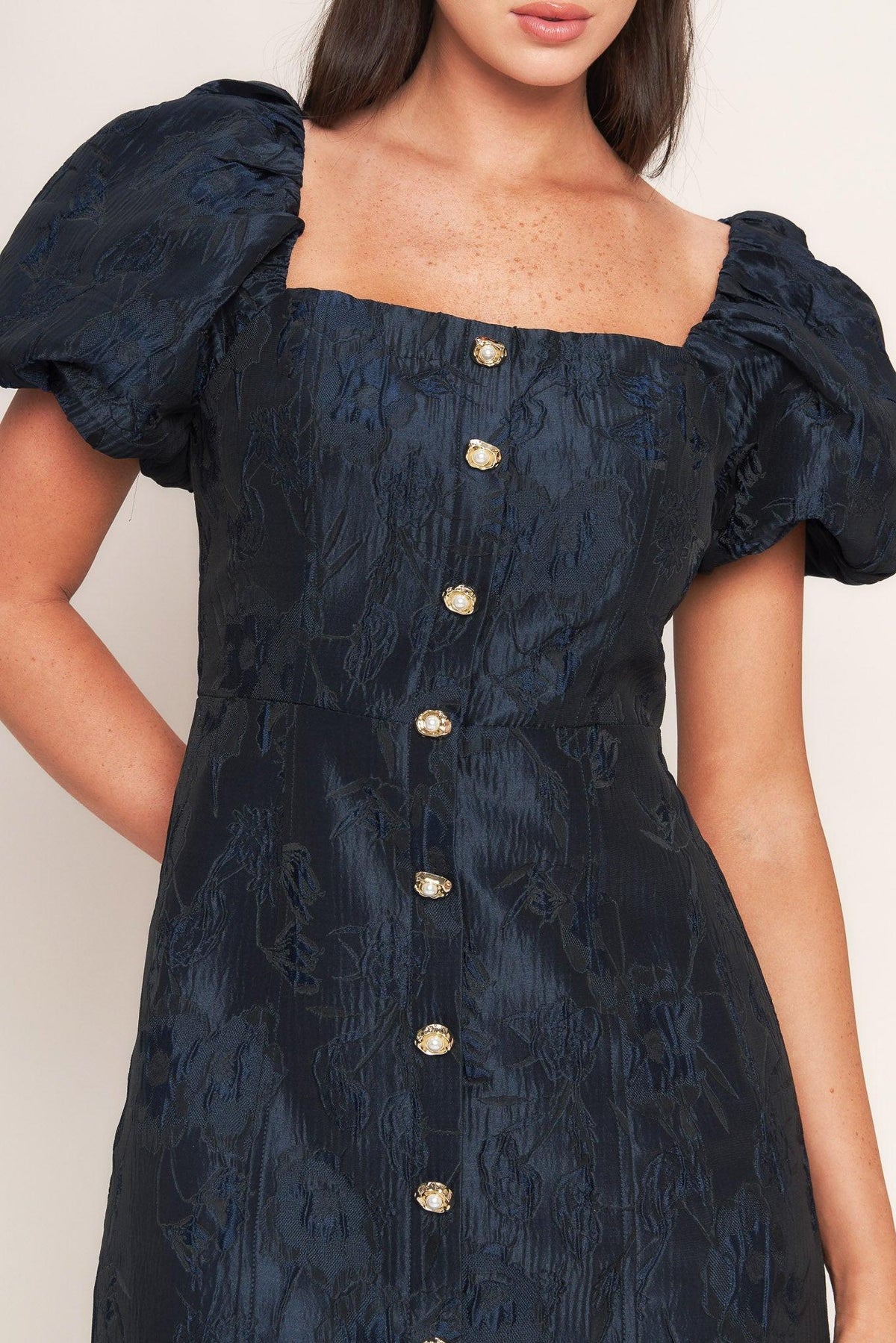 VESTIDO CORTO TEJIDO GOLDEN MOON