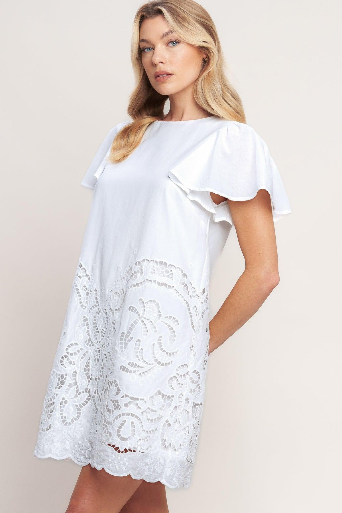 VESTIDO DE OJILLOS WOVEN ALL THE RIGHT REASONS