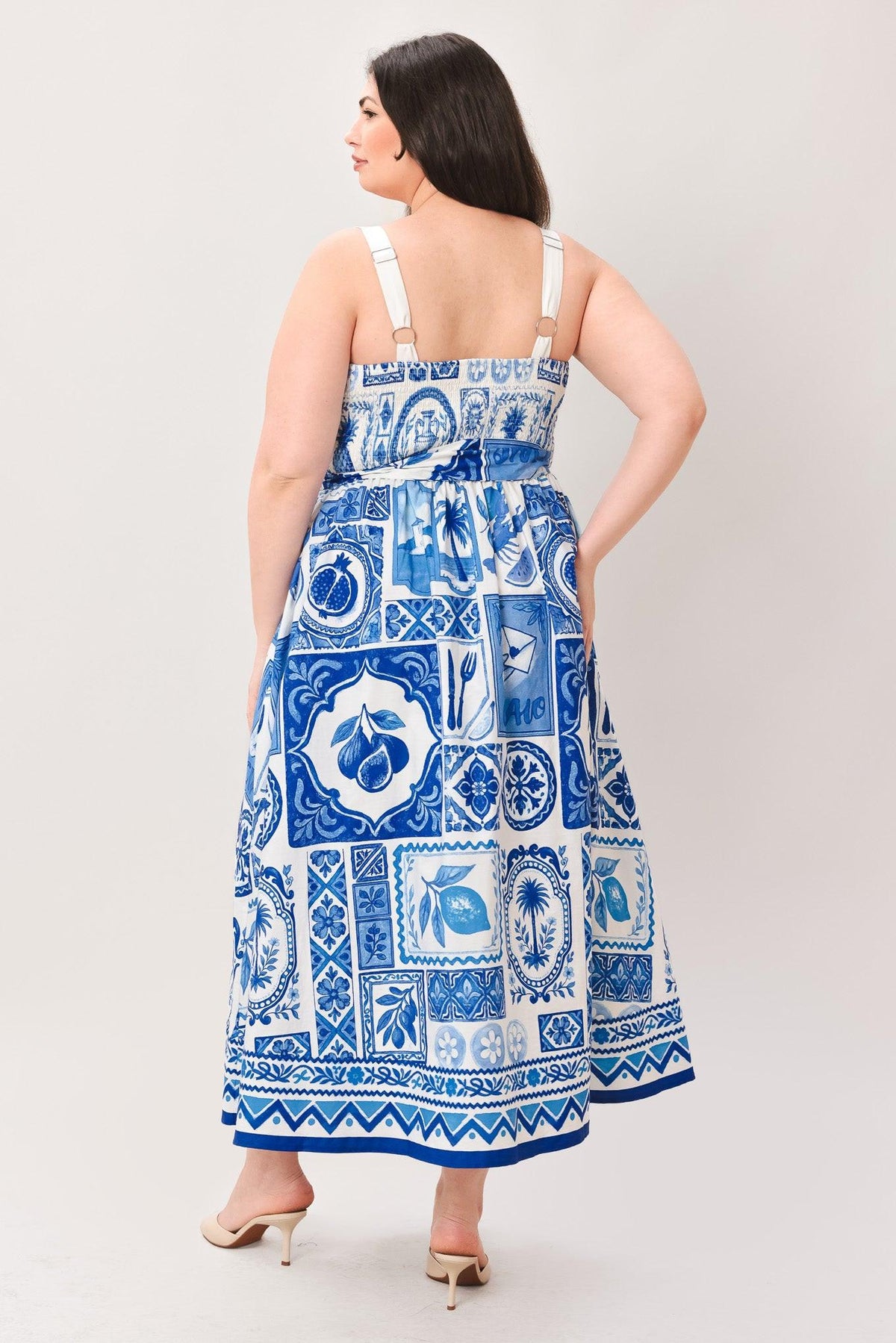 VESTIDO MIDI TEJIDO CON ENCANTO DE MAYÓLICA AZUL