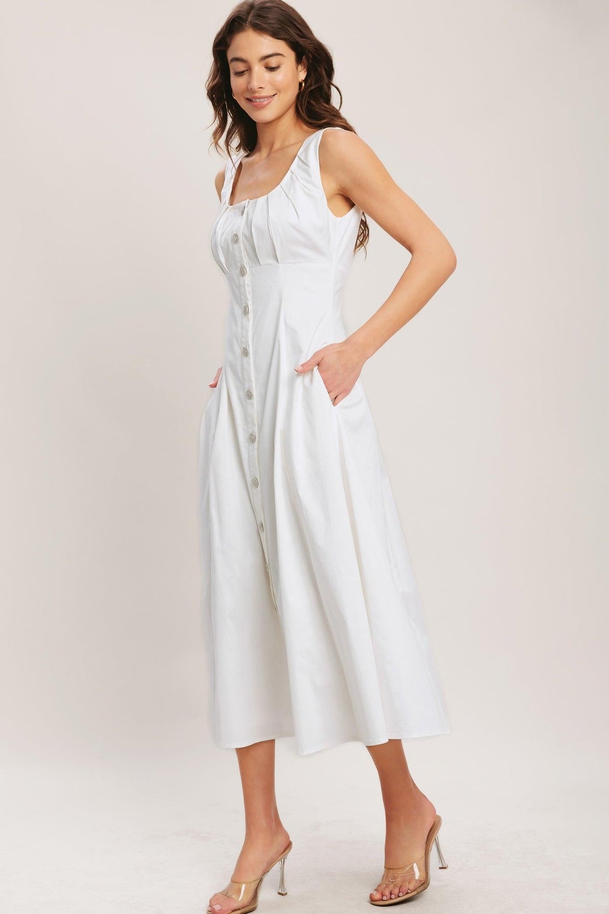 VESTIDO MIDI TEJIDO PARA BRUNCH JUNTO AL MAR