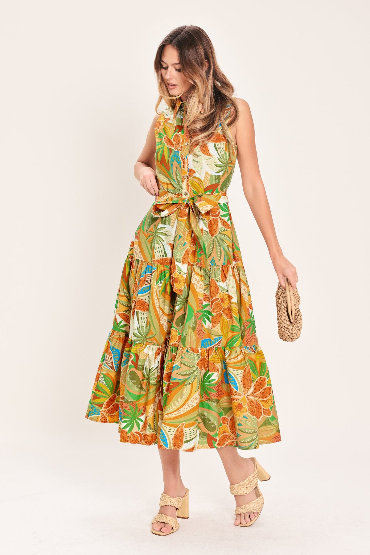 VESTIDO CAMISERO MIDI DE TEJIDO PLANO CON ESTAMPADO TROPICAL Y VOLANTES