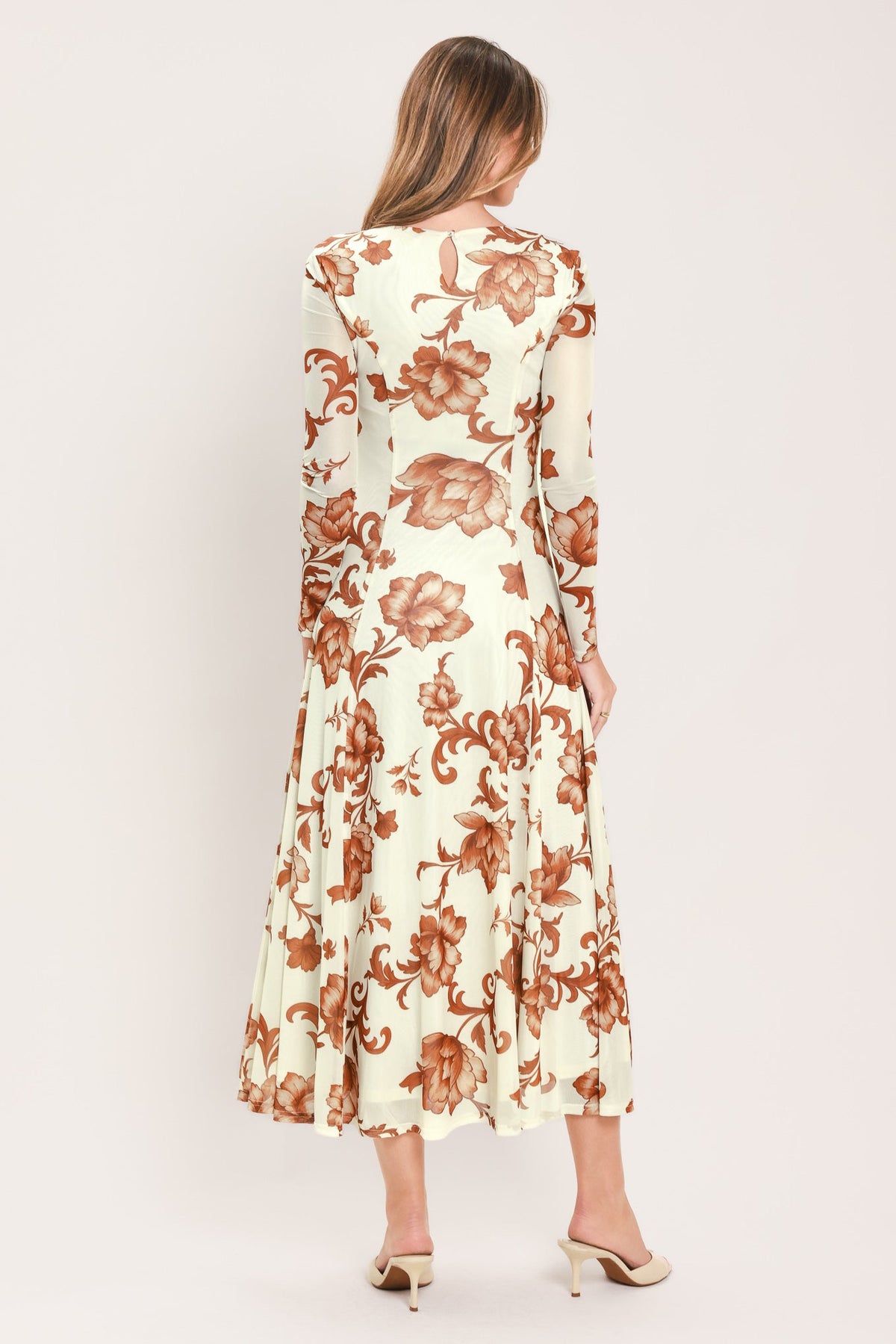 VESTIDO MIDI DE TUL ELÁSTICO CON ESTAMPADO HEIRLOOM FLOWERS