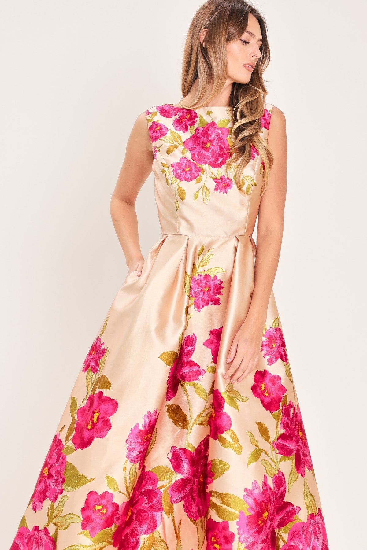 VESTIDO MIDI DE SATÉN SUAVE CON ESTAMPADO FLORAL