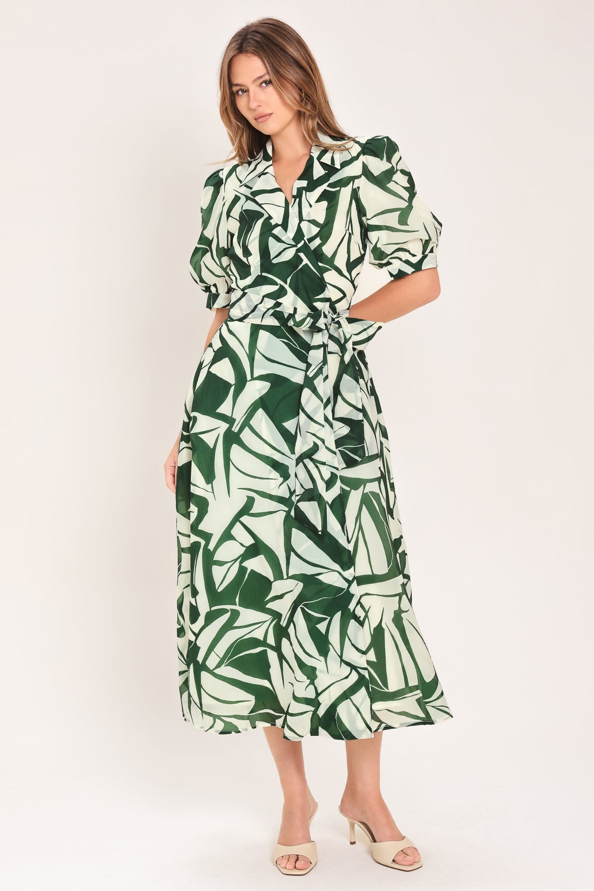 VESTIDO MIDI TIPO WRAP DE TEJIDO BOTANICAL BREEZE