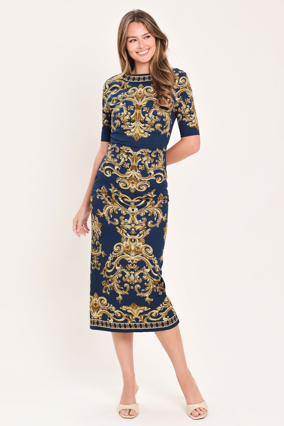 VESTIDO MIDI TEJIDO CON FLOREADOS DORADOS NOBLES