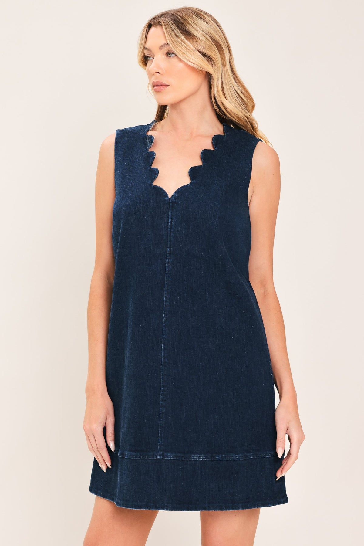 VESTIDO CORTO DE MEZCLILLA AZUL NUBE