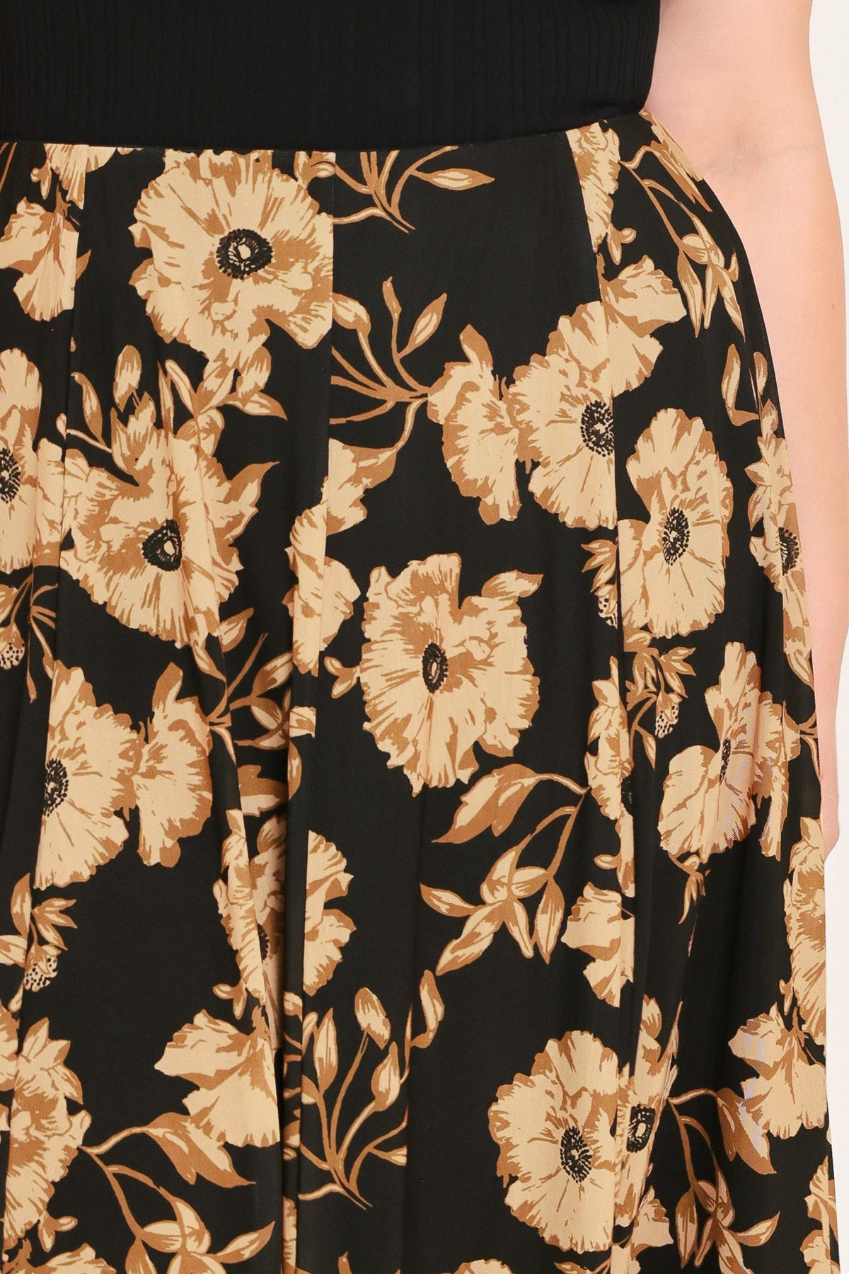 FALDA MAXI COMPLETA DE MALLA ELÁSTICA CON ESTAMPADO FLORAL TERROSO